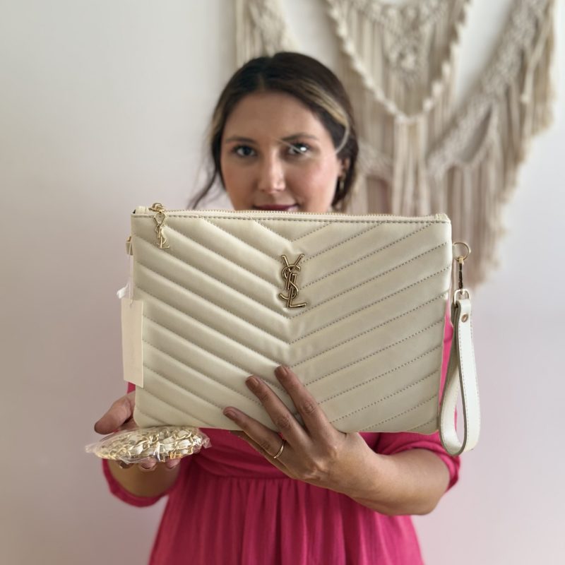Ysl model clutch